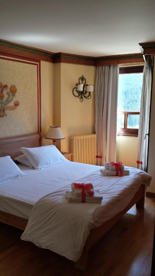 Rta Hotel Catturani 마돈나 디 캄필리오 객실 사진